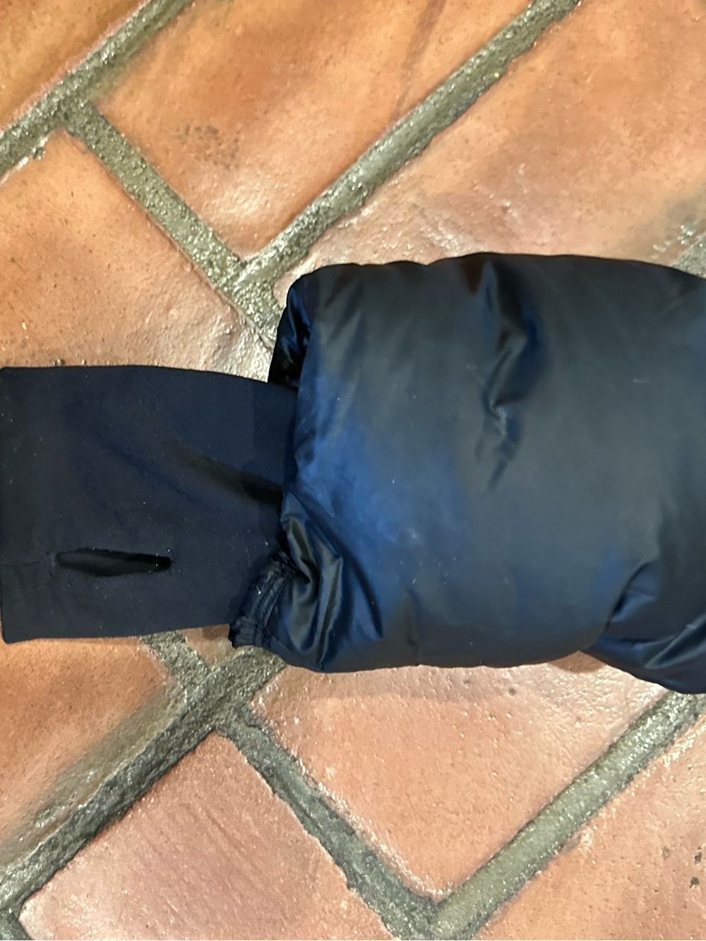 Vintage LULULEMON GET DOWN Jacket Size 8
Black Down Puffer Coat - Picture 10 of 12